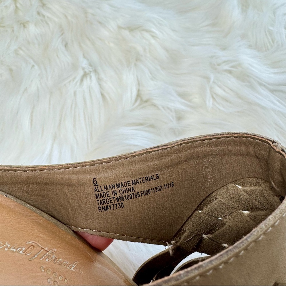 Universal Thread Women's Tan Block Heel Woven Mules - Picture 6 of 8